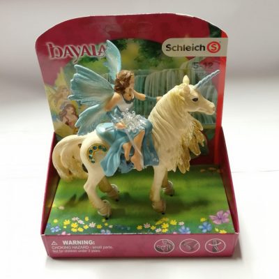 Schleich Eyelas Ausritt auf Goldeinhorn 42508 vorne