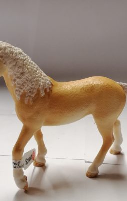 Schleich Achal Tekkiner Hengst 13911