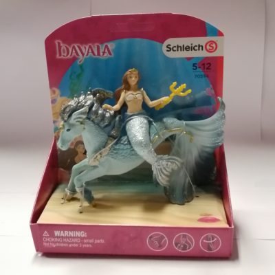 Schleich Meerjungfrau-Eyela auf Unterwasserpferd 70594 vorne