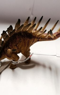 Schleich Kentrosaurus 14541