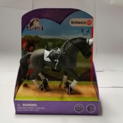 Schleich Friese Hengst Reitturnier 42457 vorne