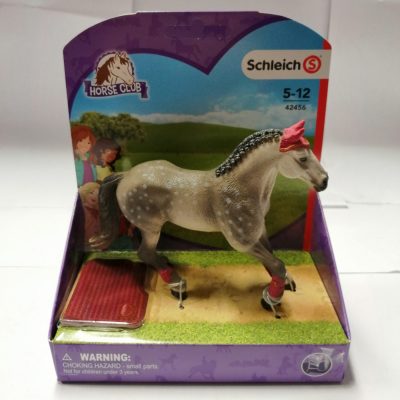 Schleich Trakehner Stute Reitturnier 42456 vorne