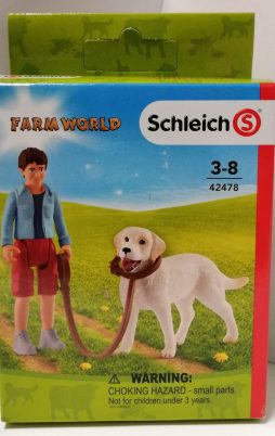 Schleich Spaziergang mit Labrador Retriever 42478 vorne