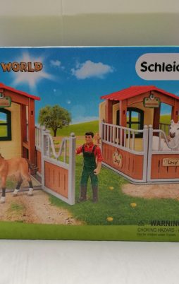 Schleich Besuch im Offenstall 72116 vorne