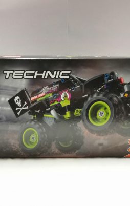 Lego Technic 42118 Monster Jam Grave Digger vorne