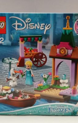 Lego Frozen 41155 Elsas Abenteuer auf dem Markt vorne
